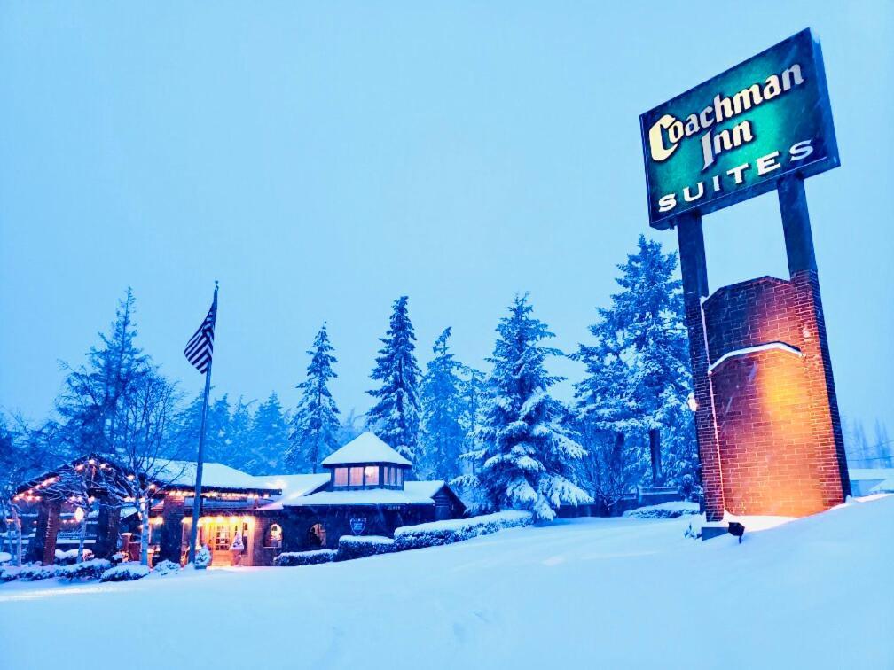 Coachman Inn Оук-Харбор Экстерьер фото